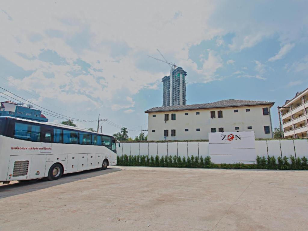 The Zen Hotel Pattaya Buitenkant foto