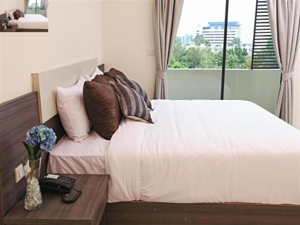 The Zen Hotel Pattaya Buitenkant foto