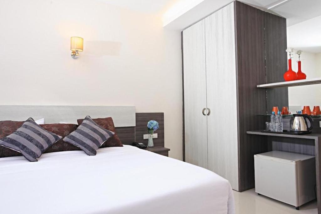 The Zen Hotel Pattaya Buitenkant foto