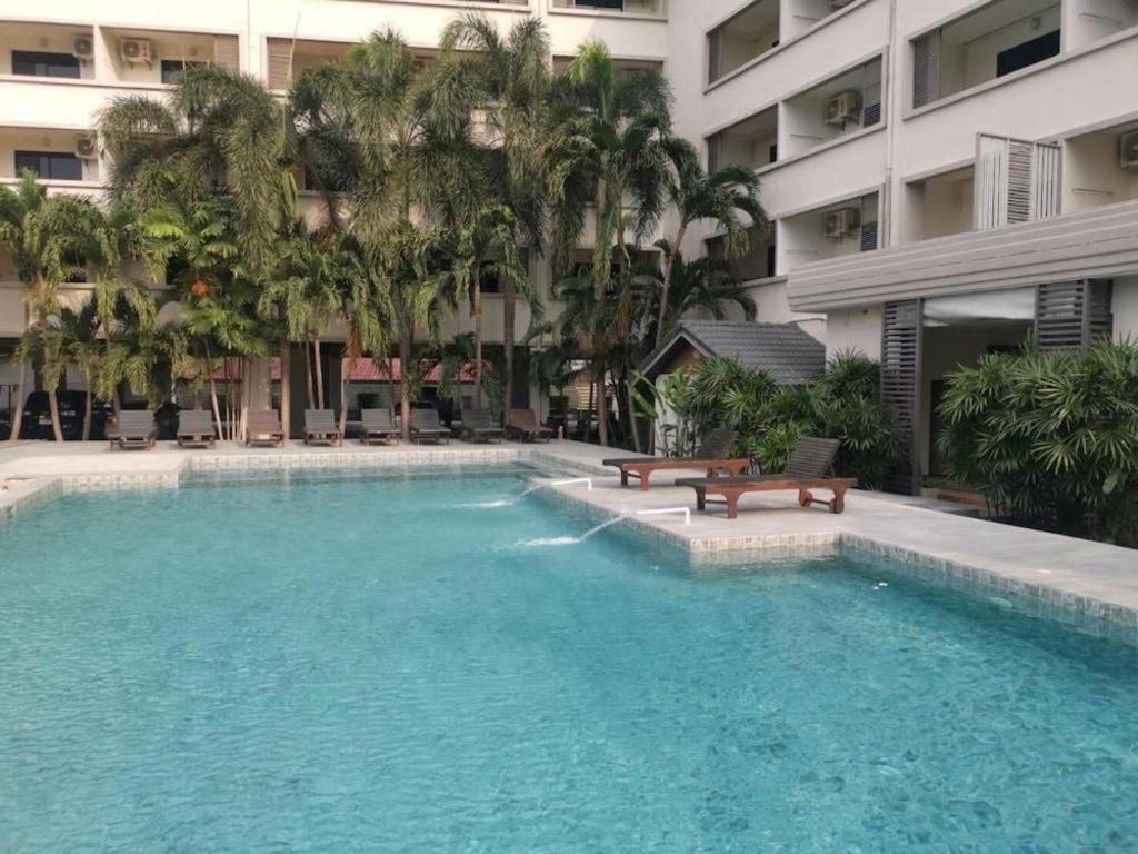 The Zen Hotel Pattaya Buitenkant foto